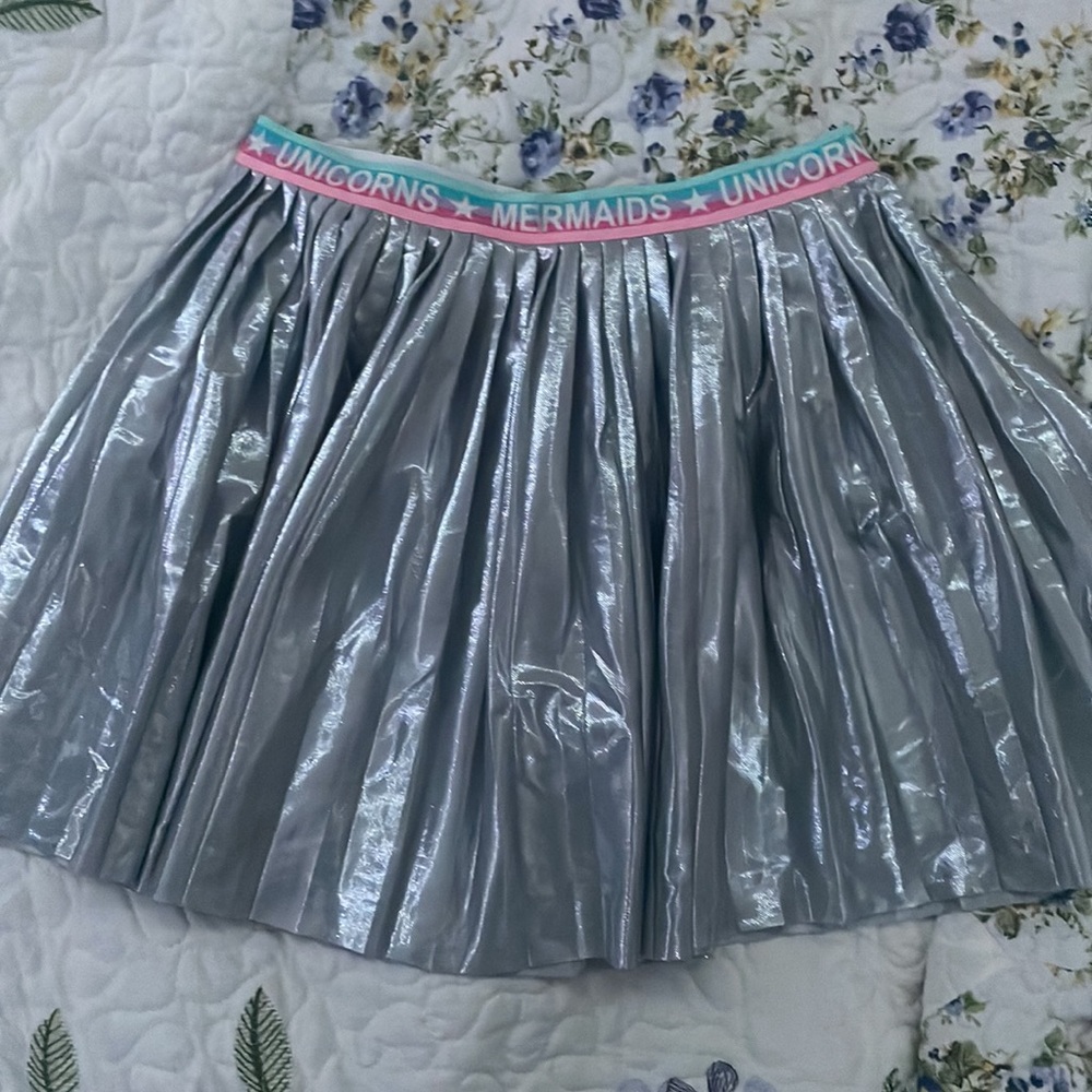Skirt - Picture 2 of 2